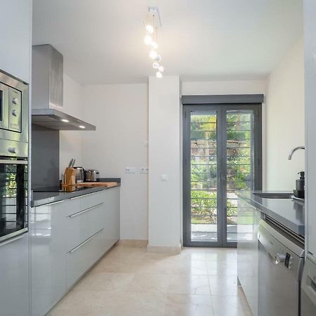 Amazing Two Bedroom Apartment In Los Flamingos, Marbella Estepona Exterior foto